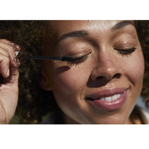 Light On Holographic Mascara