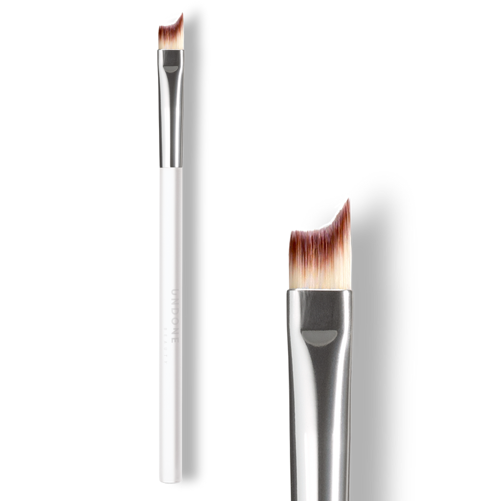 One Touch Eye Powder + Liner Brush